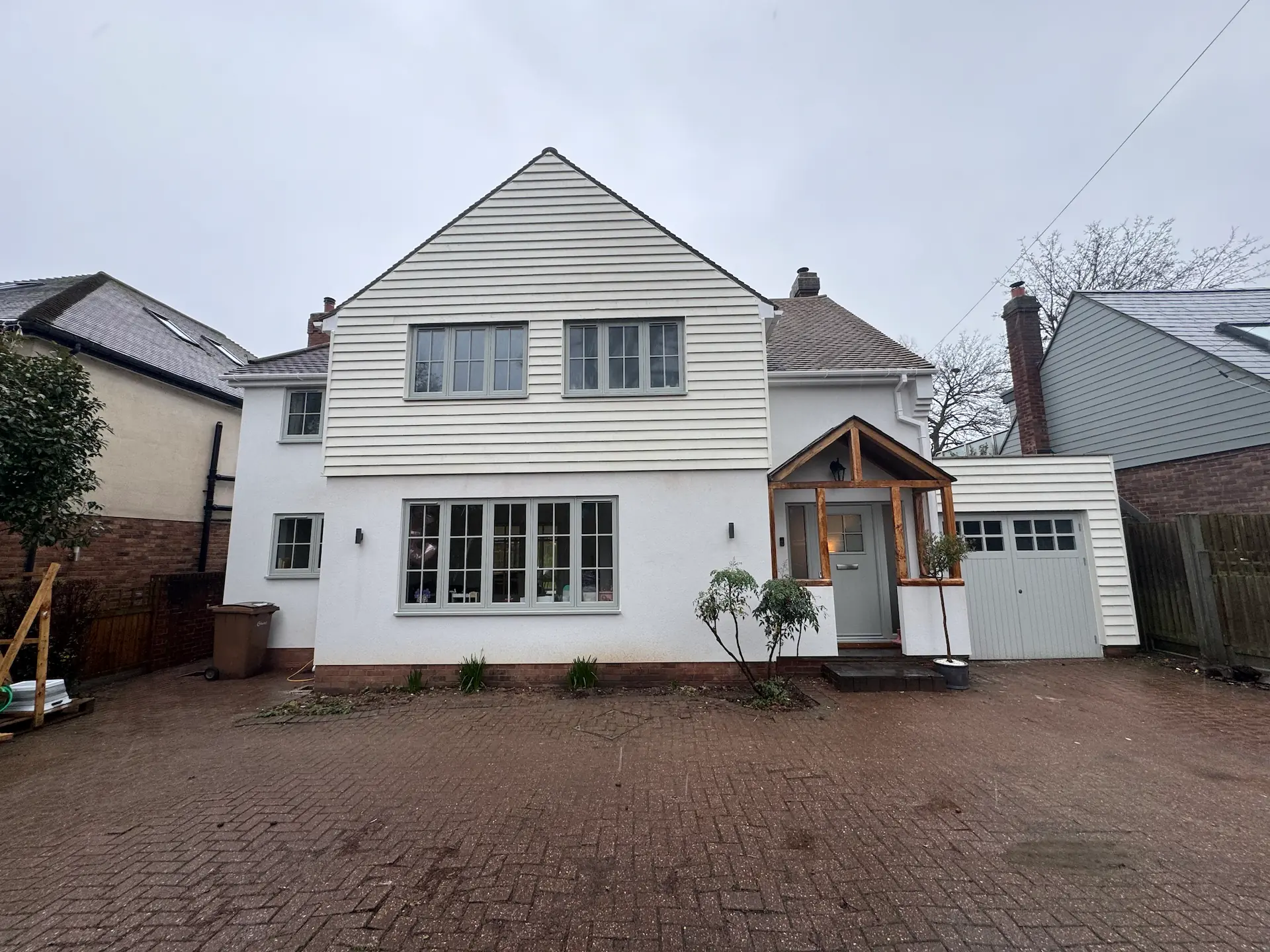 Completed ground-floor refurbishment and exterior render in Writtle, Essex